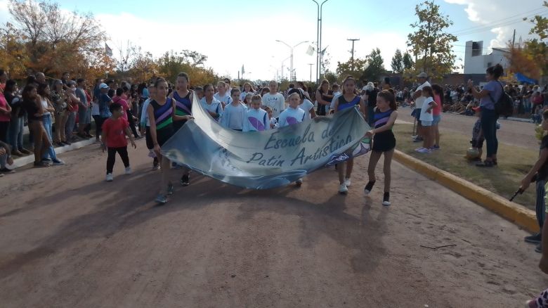 Todo el color de la Fiesta Nacional de la Alfalfa en San Basilio