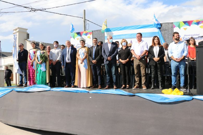 Todo el color de la Fiesta Nacional de la Alfalfa en San Basilio