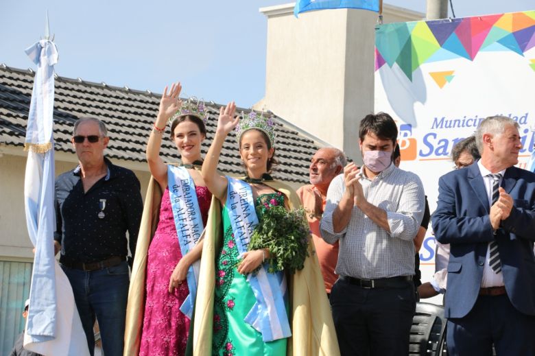 Todo el color de la Fiesta Nacional de la Alfalfa en San Basilio