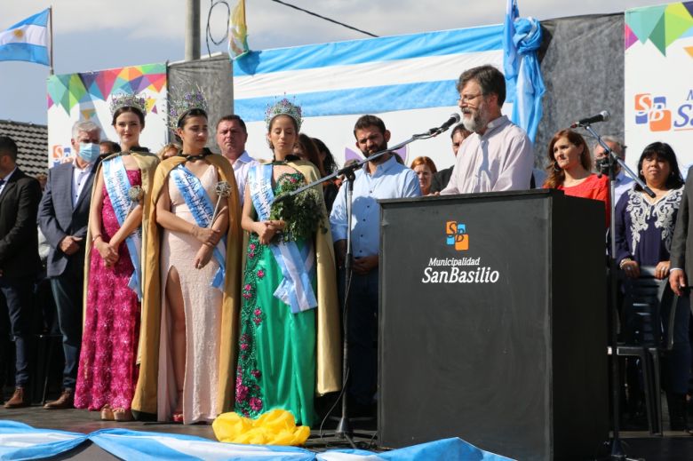 Todo el color de la Fiesta Nacional de la Alfalfa en San Basilio