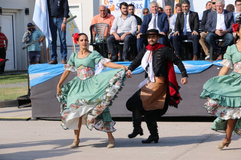 Todo el color de la Fiesta Nacional de la Alfalfa en San Basilio