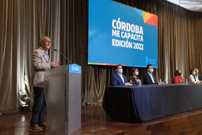 Juan Schiaretti lanzó una nueva edición de Córdoba “Me Capacita” con certificación provincial