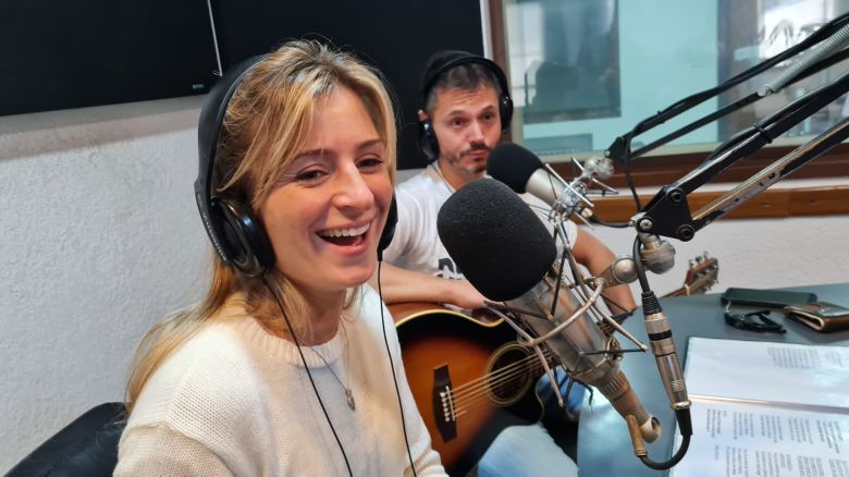 El acústico del viernes, con Jessica y Andrés de DejaVu