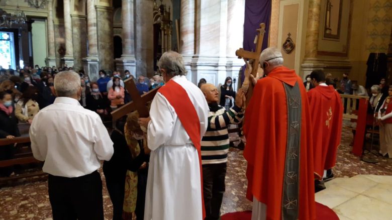 En la misa de la pasión de Cristo, Uriona pidió por la paz y la concordia de los pueblos 