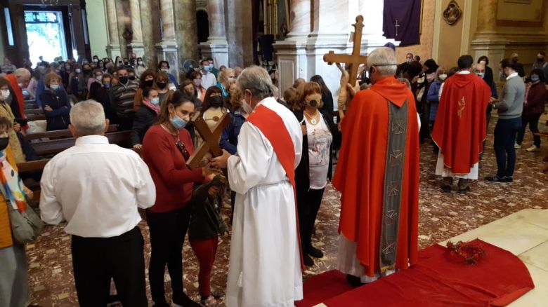 En la misa de la pasión de Cristo, Uriona pidió por la paz y la concordia de los pueblos 