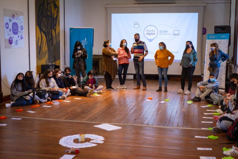 Se realizó el primer taller de grooming en el punto digital