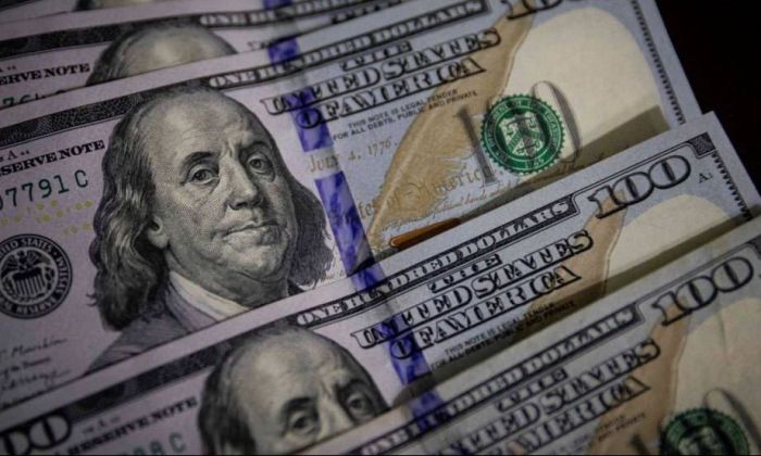 El dólar abrió con expectativa a una nueva alza en $211: cuáles son los motivos de su suba