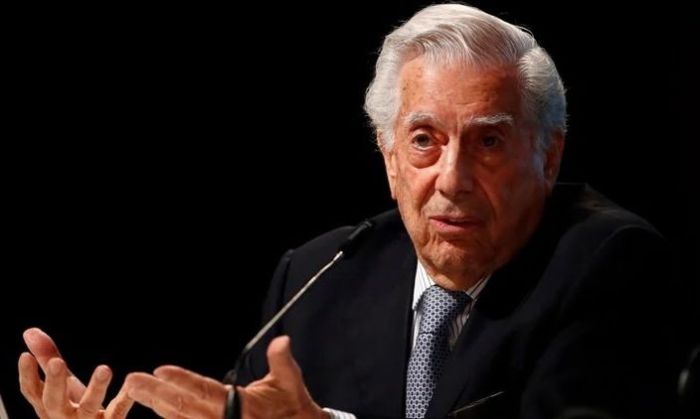 Vargas Llosa llega a la Argentina: participará de la Cena Anual de la Fundación Libertad y estará en la Feria del Libro