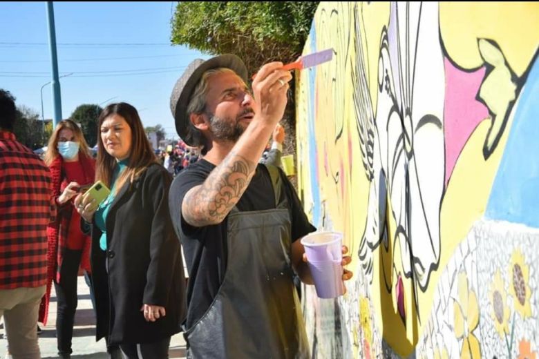 “El mural representa a los seres queridos que nos visitan todos los años”