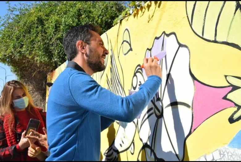 “El mural representa a los seres queridos que nos visitan todos los años”