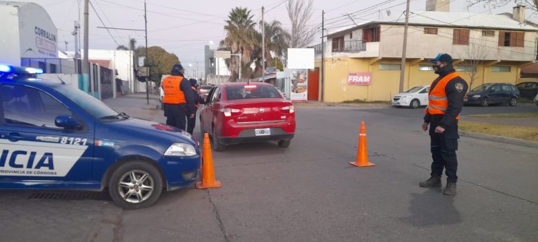  Un importante operativo en barrios de la ciudad dio como resultado la aprehensión de dos personas con pedido de captura 