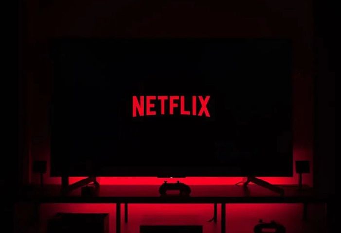 Suba del dólar turista: cuánto aumentará Netflix