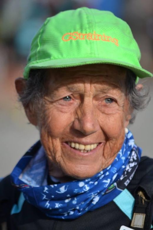 La abuela runner de 87 años, orgullo familiar, a quien la disciplina le da vida