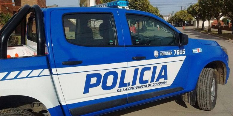 Salió a festejar el día del amigo y cuando regresó se encontró que le habían robado en su casa