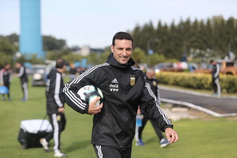 Scaloni muy cerca de arreglar su continuidad tras Qatar 2022