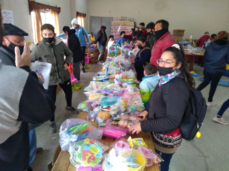 Éxito en la nueva feria popular de juguetes