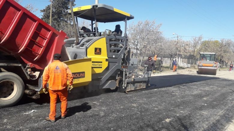 Inició la pavimentación de ruta 10 