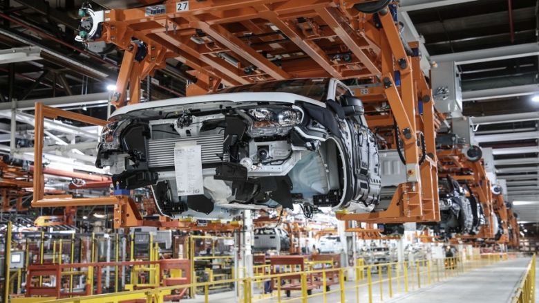 El Senado sesiona para aprobar un régimen de promoción de la industria automotriz