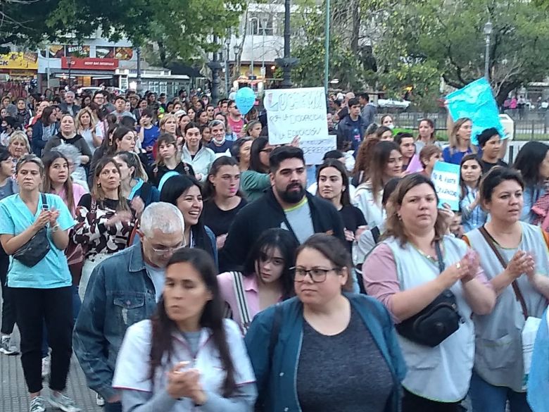 Más de mil personas protestaron en contra del ajuste a la discapacidad