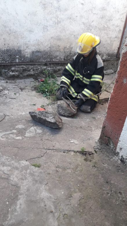 Se voló un techo de una vivienda en Achiras