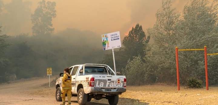 Megaincendio en Huerta Grande que se extendió hasta La Falda