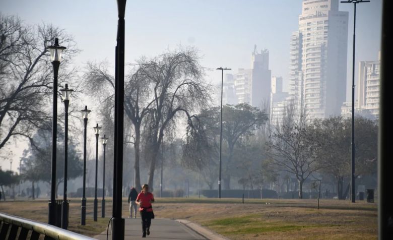 El viento dio un respiro a Rosario, pero aumentaron las consultas en las guardias