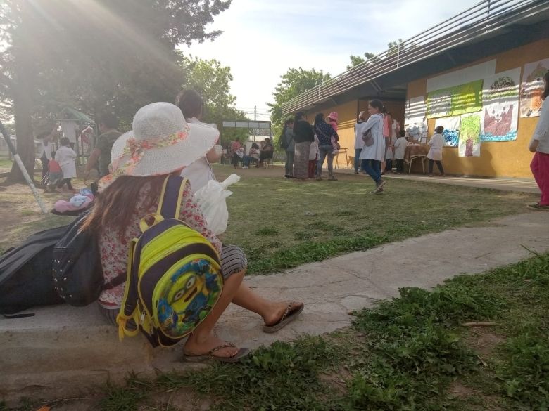 Muestra artística y cultural de la escuela Leopoldo Lugones