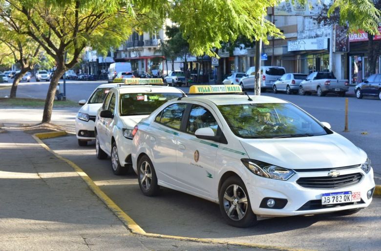 Taxistas reclaman ante el Concejo un aumento de tarifa de un 57 %