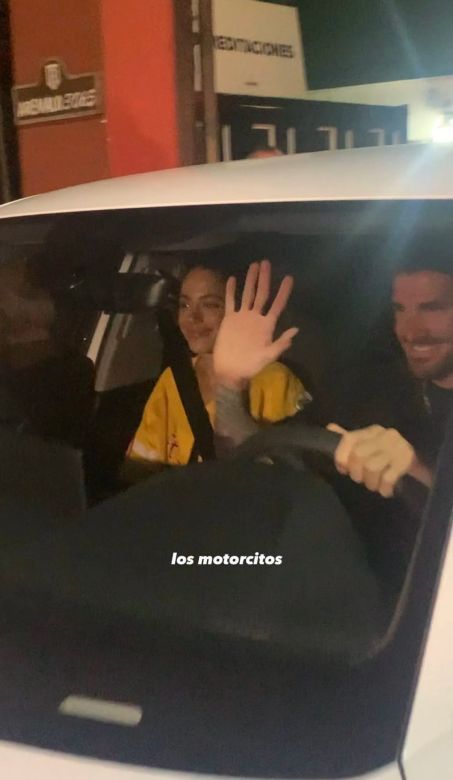 Tras el reclamo de Camila Homs, Rodrigo De Paul volvió a visitar a Tini Stoessel en sus ensayos