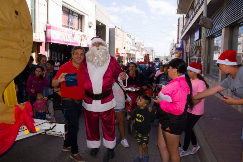 La Caravana Mágica de Papá Noel pasó por LV16