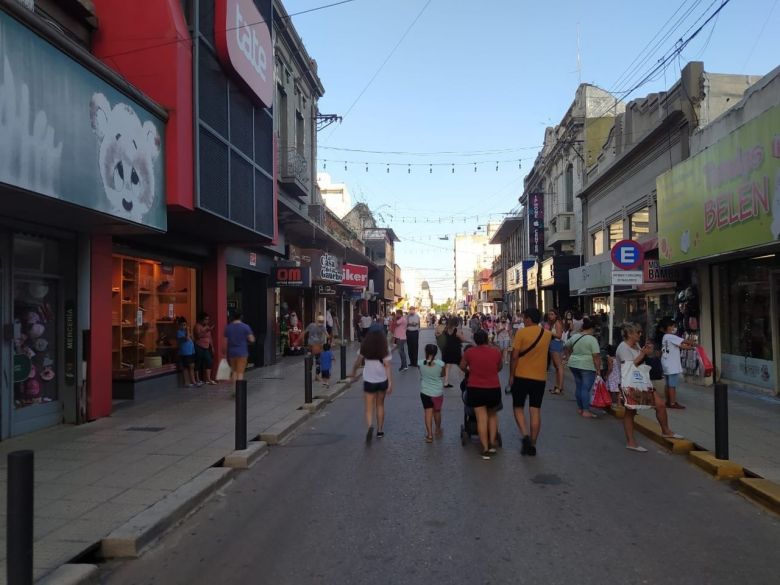 Conformidad entre los comerciantes locales por las ventas de Navidad