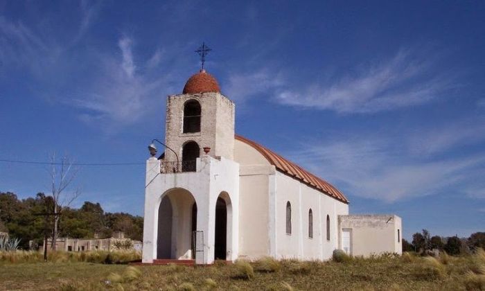 La Gilda: ocuparon una iglesia abandonada y quieren vender terrenos aledaños