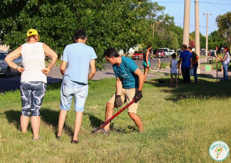 Continúa la forestación en el oeste de la ciudad