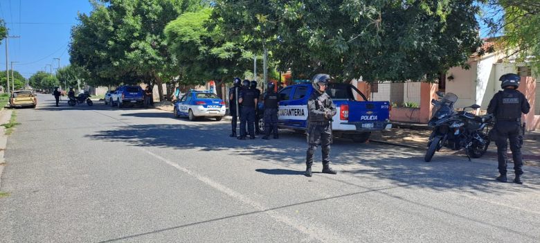 Operativos policiales: tres detenidos 