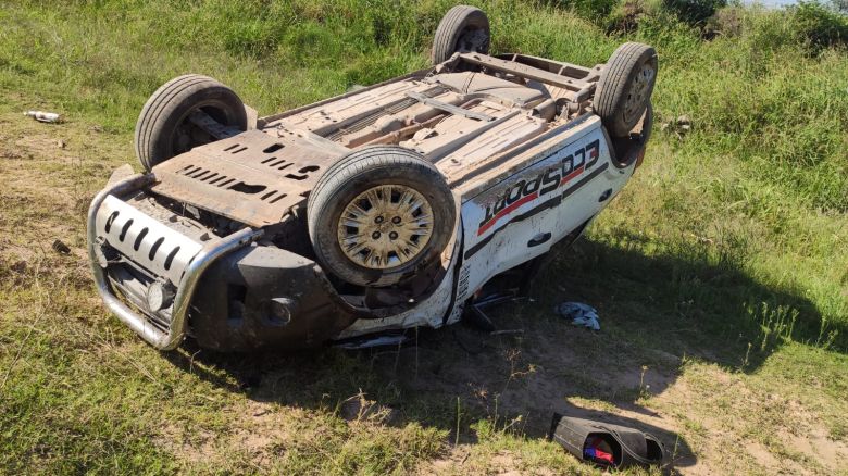 Una mujer falleció tras un despiste y vuelco en la zona rural de Las Peñas del Sud