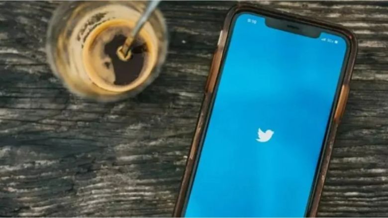 Twitter planea introducir un sistema de pagos para tarjetas de crédito y cuentas de ahorro.