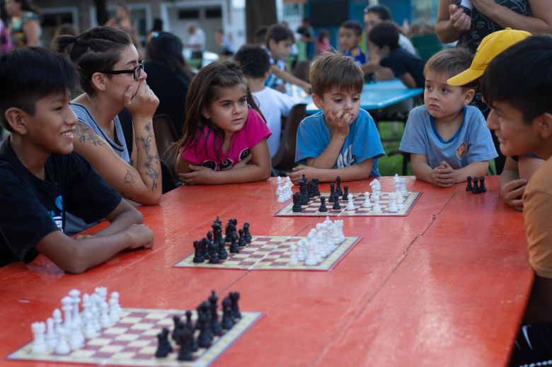 Con una clase abierta comenzó el ciclo 2023 del programa de Ajedrez