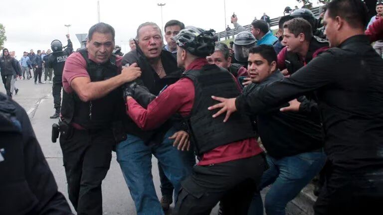 Un compañero del chofer asesinado negó que haya habido infiltrados del PRO en la protesta en la que Berni fue agredido