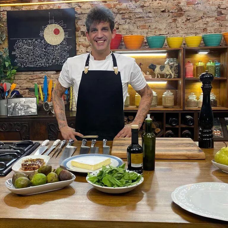 Quién era Damián Delorenzi, el chef que cocinó para Messi y Maradona y fue encontrado muerto en su casa de Rosario