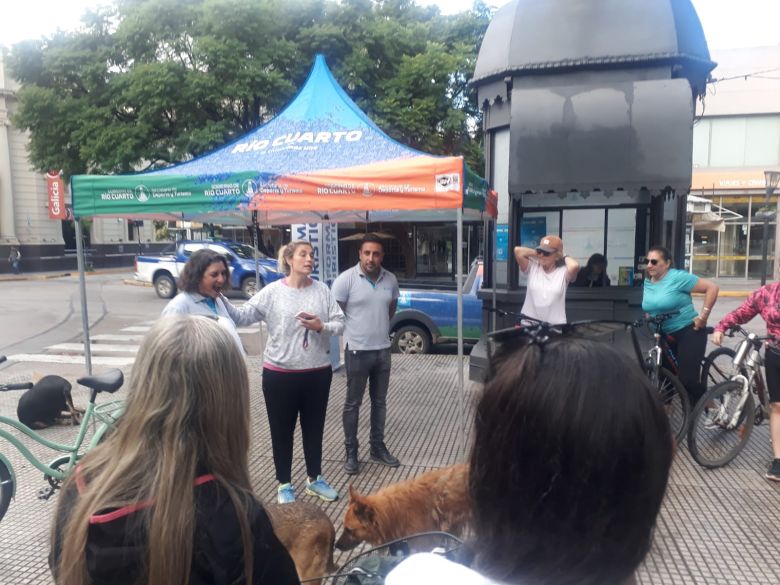 Por primera vez se realizó la visita guiada a las siete iglesias en bicicleta