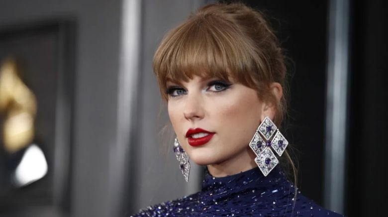 Taylor Swift se separó después de seis años de noviazgo y viajó a Liverpool por un proyecto secreto