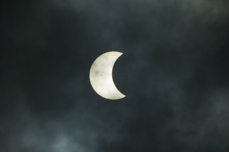 Eclipse solar híbrido - Mirá el video 