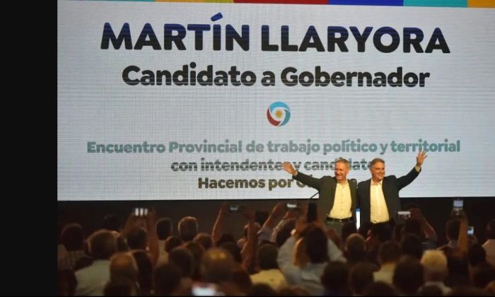 Junto a Schiaretti y referentes de distintos partidos, Llaryora presentó "Hacemos Juntos Por Córdoba"