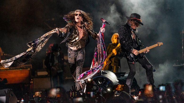 Aerosmith anunció su gira de despedida con un video en donde aparecen Ringo Starr, Eminem y Slash