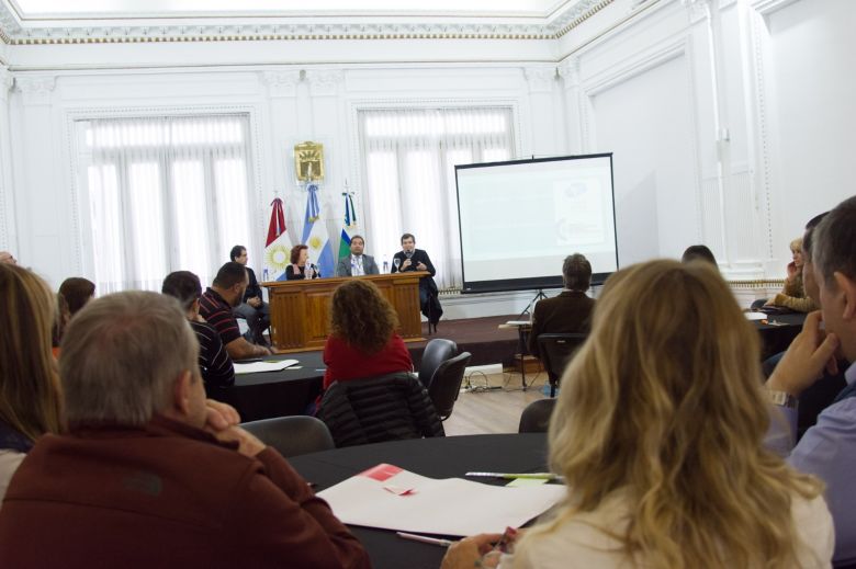 Trabajo articulado: se presentó el informe sobre Mercado Laboral del CEyS