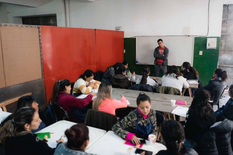 Comenzó la segunda edición del taller de motos para mujeres