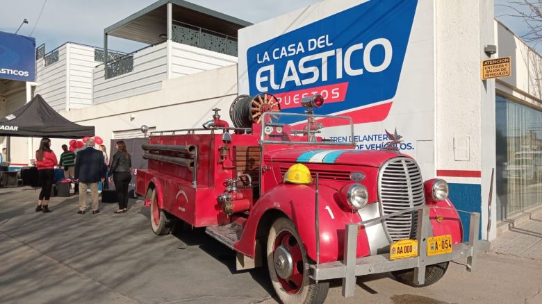 La familia Enrico donó  una unidad de apoyo sanitario cero kilómetro a Bomberos Voluntarios