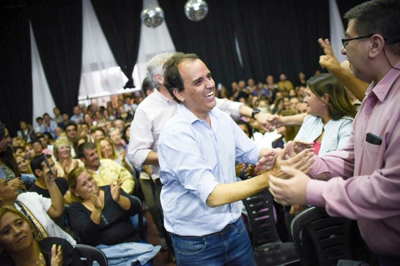 Llamosas se lanzó como candidato a legislador y prometió trabajar por más obras para el sur