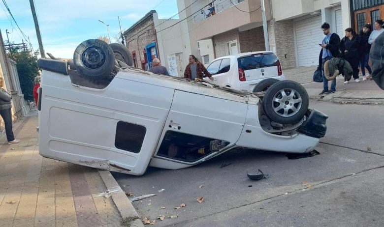 Choque de vehículos en el macrocentro de la ciudad 