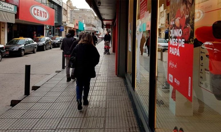 El Cecis sugiere que no abran los comercios el lunes 19 de junio 